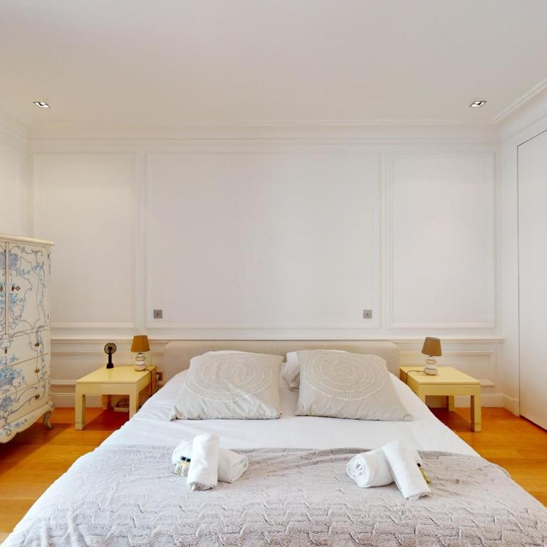 10 Faubourg des Annonciades - Apartamento - 53