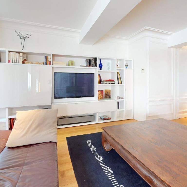 10 Faubourg des Annonciades - Apartamento - 32