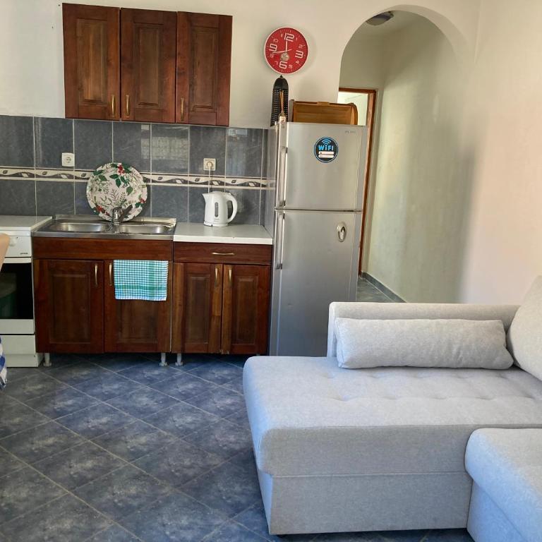 Bay Mola Aparts - Apartment with Garden View - 9