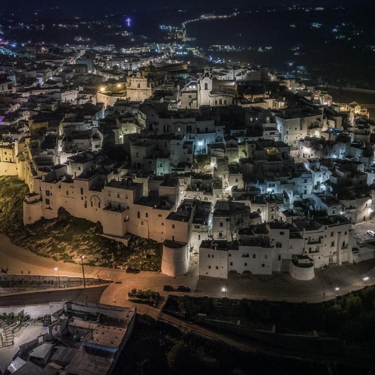 Casa Savi Ostuni Stadthaus mit Meerblick Terrasse - Casa con 2 Camere da Letto - 60