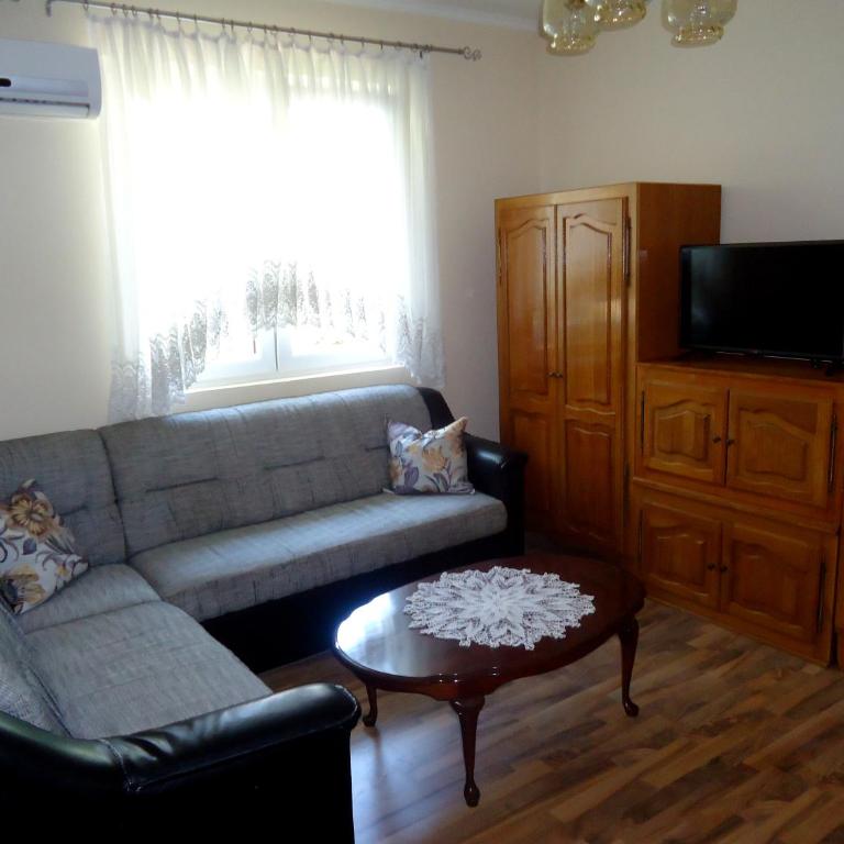 Apartment Vukanic - Apartment with Balcony - 3