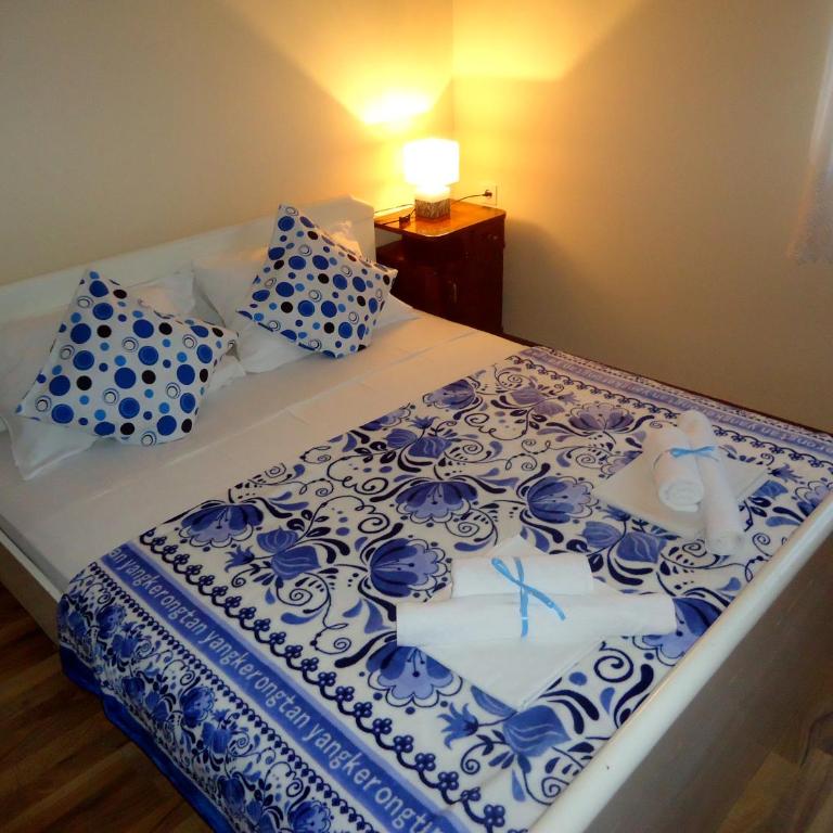 Apartment Vukanic - Apartment with Sea View - 1