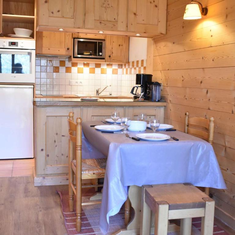 Appartement 2 pièces avec balcon à Méribel, proche commerces et pistes - FR-1-180-86 - Appartement (5 Adultes) - 13