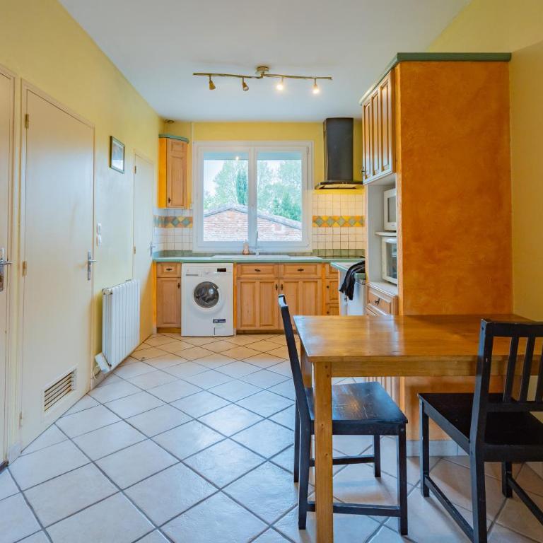 Room in Toulouse - Studio proche Airbus Toulouse St Martin Touch - Studio-Apartment - 2