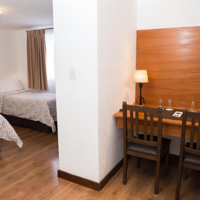 NBH Premier Hotel - Habitación cuádruple - 5