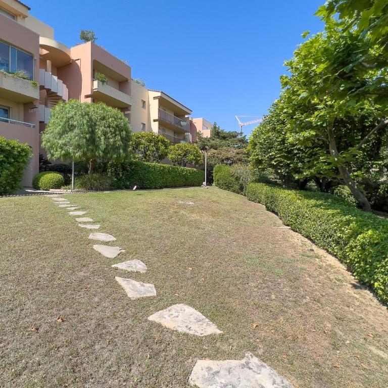 LA BADINE Appartement AirCo Pool for 4 By Sunset - Appartement - 49