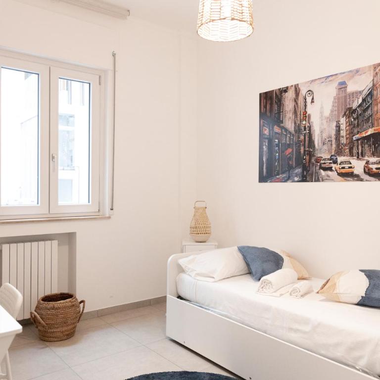 Paradise near the Sea (3 suites Heart of Pescara) - Three-Bedroom Apartment - 22