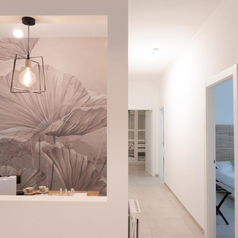 Paradise near the Sea (3 suites Heart of Pescara) - Three-Bedroom Apartment - 25