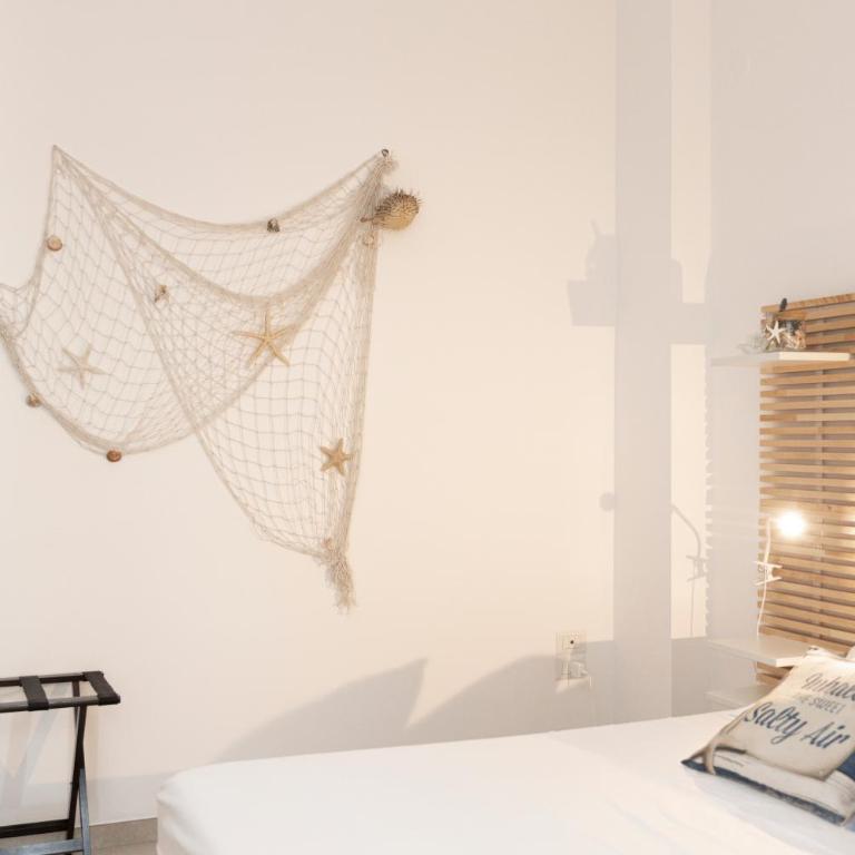 Paradise near the Sea (3 suites Heart of Pescara) - Three-Bedroom Apartment - 12