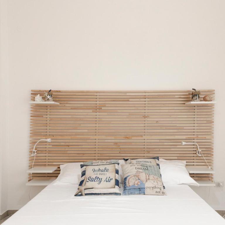 Paradise near the Sea (3 suites Heart of Pescara) - Three-Bedroom Apartment - 10