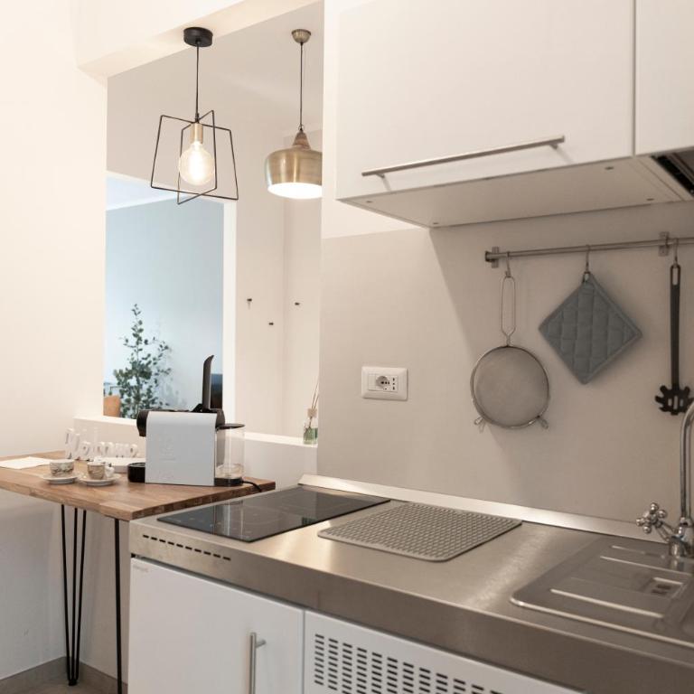 Paradise near the Sea (3 suites Heart of Pescara) - Three-Bedroom Apartment - 7