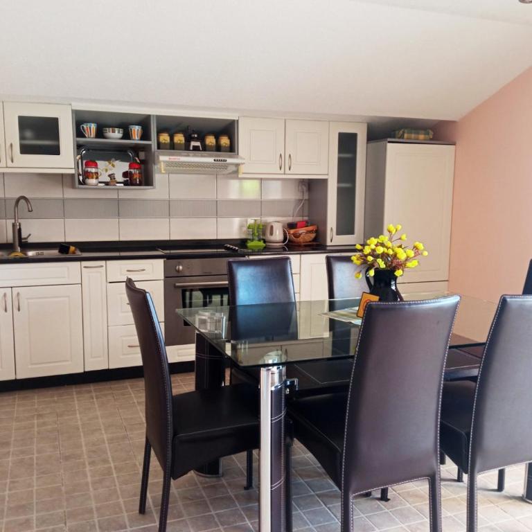 Apartman Babić - Two-Bedroom Apartment - 1