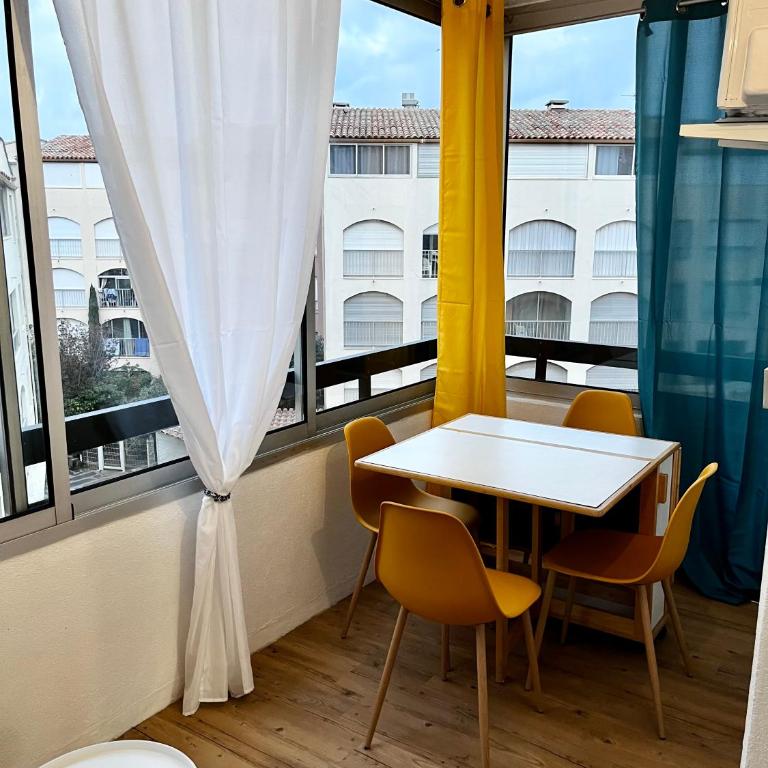 Studio Chaleureux au Cap d’Agde - Apartamento de 1 dormitorio - 4