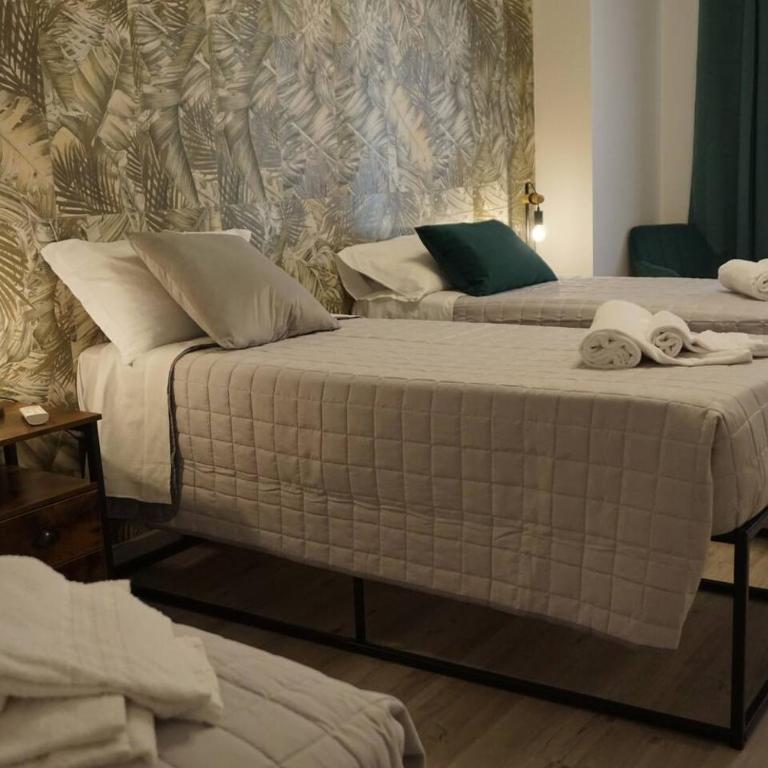 Vatican Fashion Home - Three-Bedroom Apartment - 33