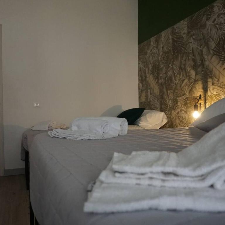 Vatican Fashion Home - Three-Bedroom Apartment - 37