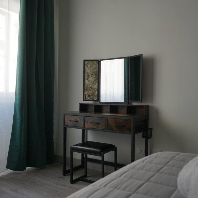 Vatican Fashion Home - Three-Bedroom Apartment - 29