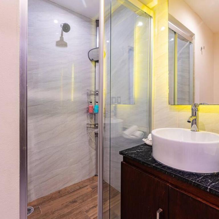 Moderno departamento en el corazón de la Roma - Apartamento de 1 dormitorio - 10