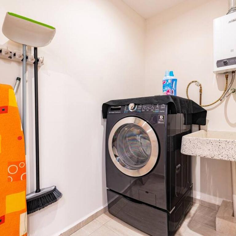 Moderno departamento en el corazón de la Roma - Apartamento de 1 dormitorio - 11