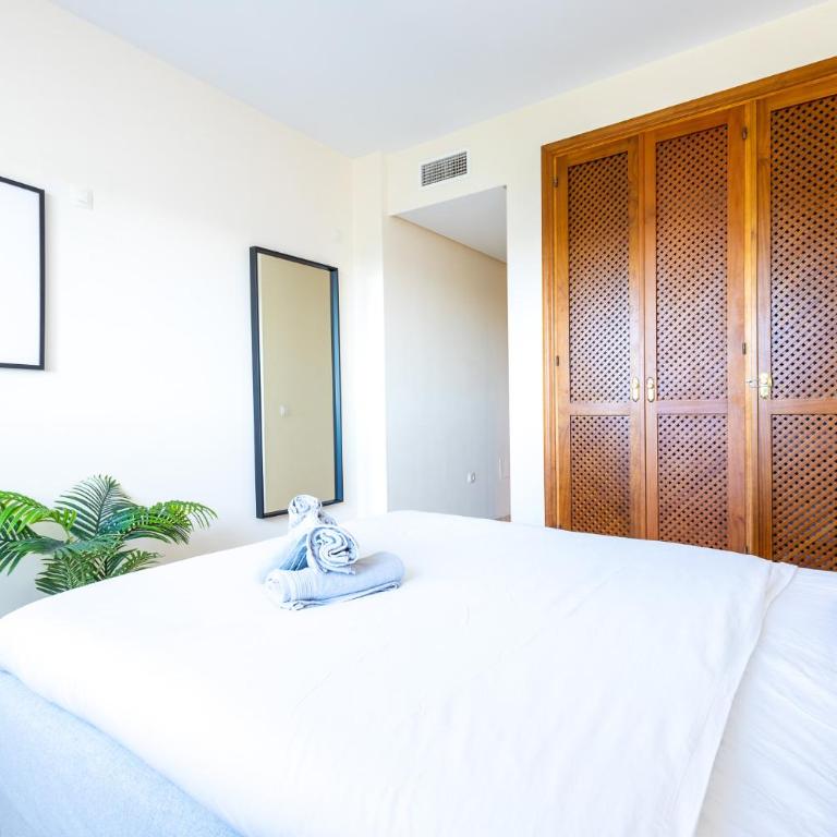 Top floor spacious apartment with sea views in Costalita - Two-Bedroom Apartment - 7