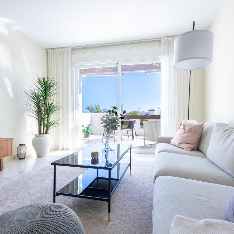 Top floor spacious apartment with sea views in Costalita - Two-Bedroom Apartment - 16