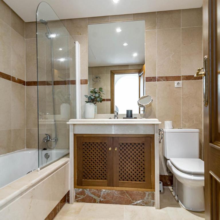 Top floor spacious apartment with sea views in Costalita - Two-Bedroom Apartment - 27