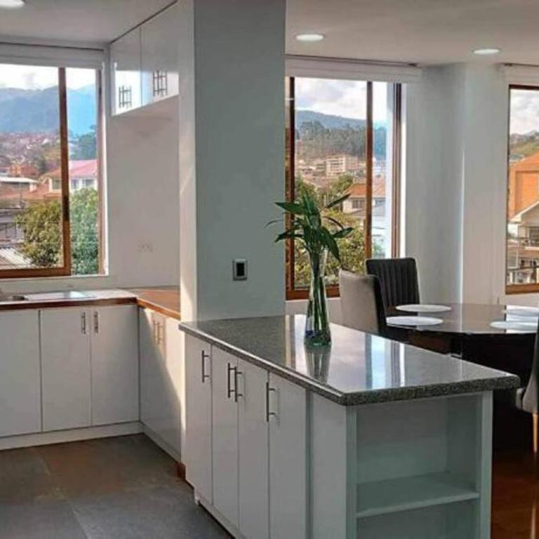 Cuenca -Sucre Suites Modern Lux - Apartamento de 2 dormitorios - 9