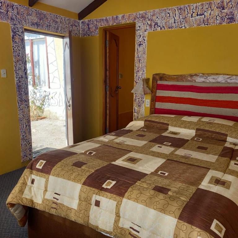 Refugio Ecologico Kalluchi - Habitación Doble con vistas al lago - 1 o 2 camas - 1
