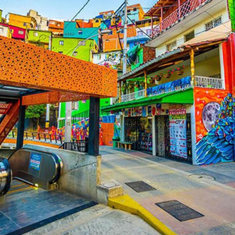 APARTAMENTOS AMOBLADOS DELUXE METRO ESTADiO - Apartamento de 2 dormitorios - 2