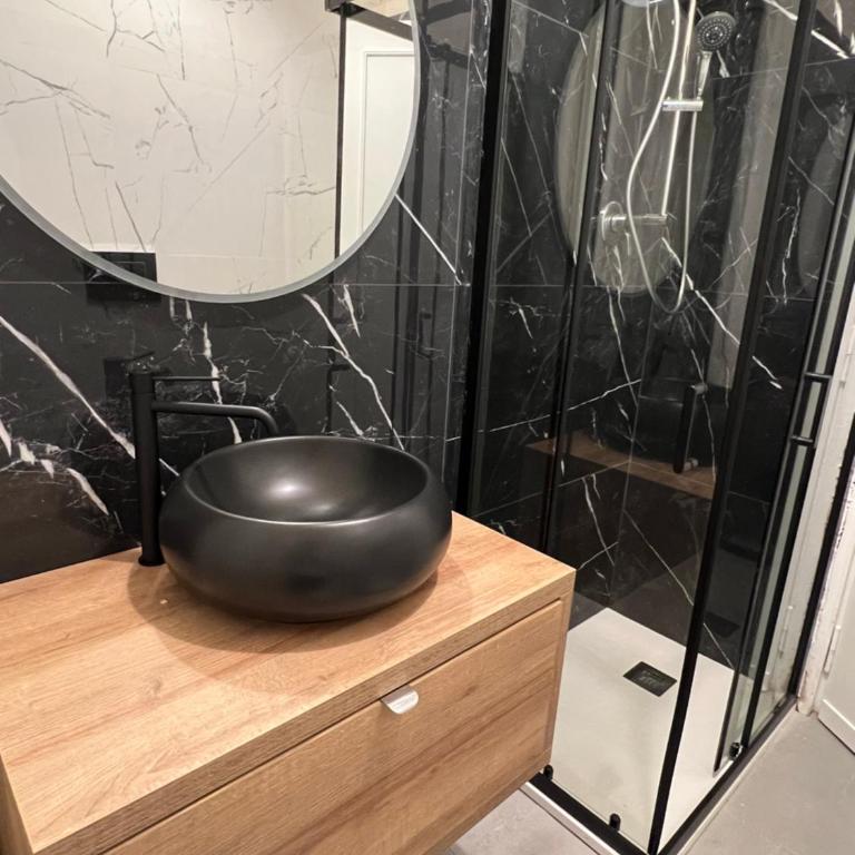 Luxury Suite Rialto - One-Bedroom Apartment - 7