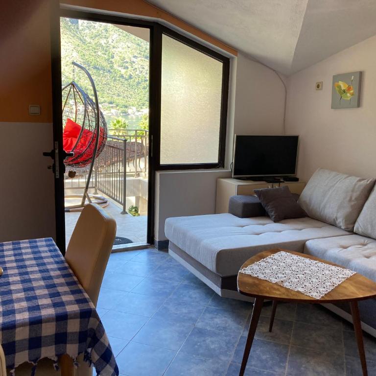 Bay Mola Aparts - Apartment with Sea View - 8