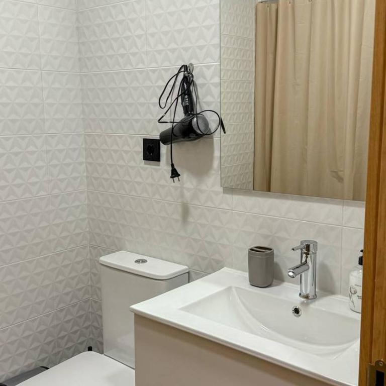 Apartamentos La Ruta - Quadruple Room with Terrace - 13