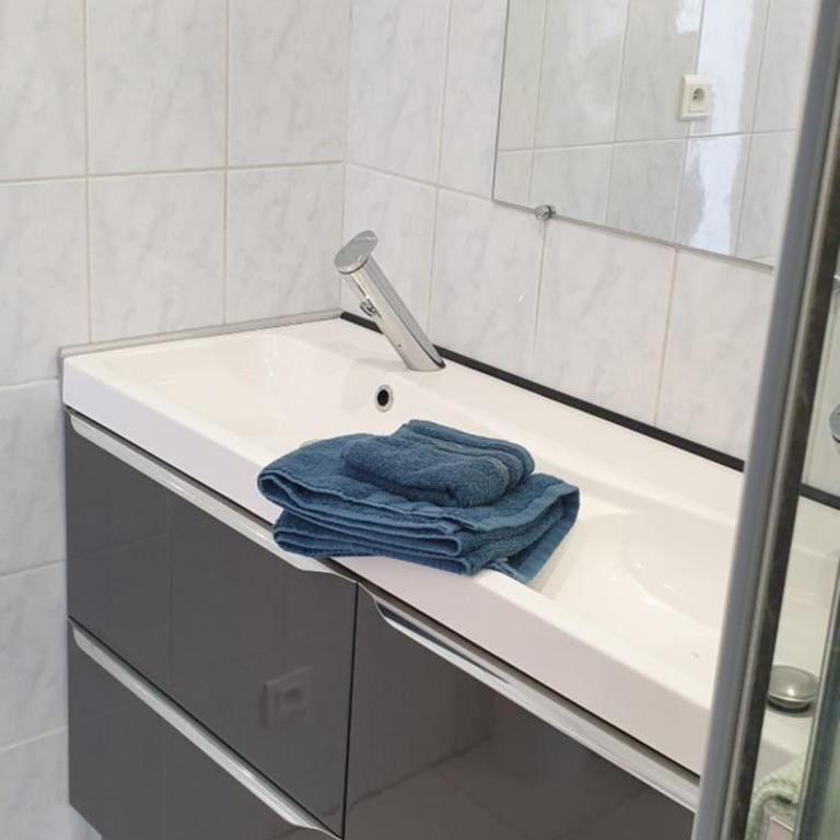 Chez faby José - Chambre Double avec Salle de Bains Privative - 5