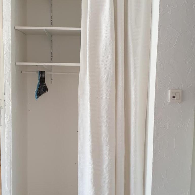 Chez faby José - Chambre Double avec Salle de Bains Privative - 13