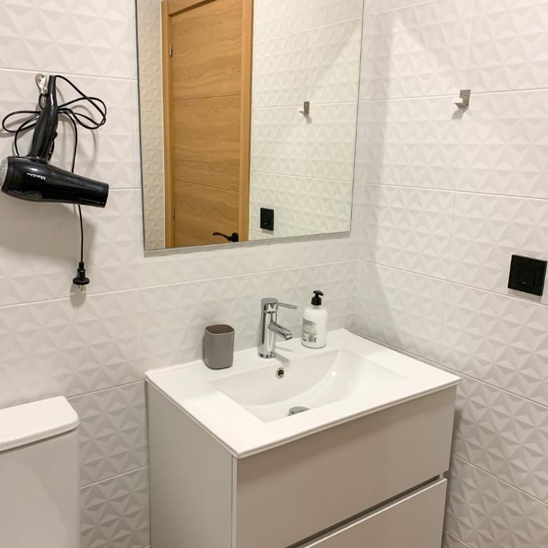 Apartamentos La Ruta - Double Room with Terrace - 13