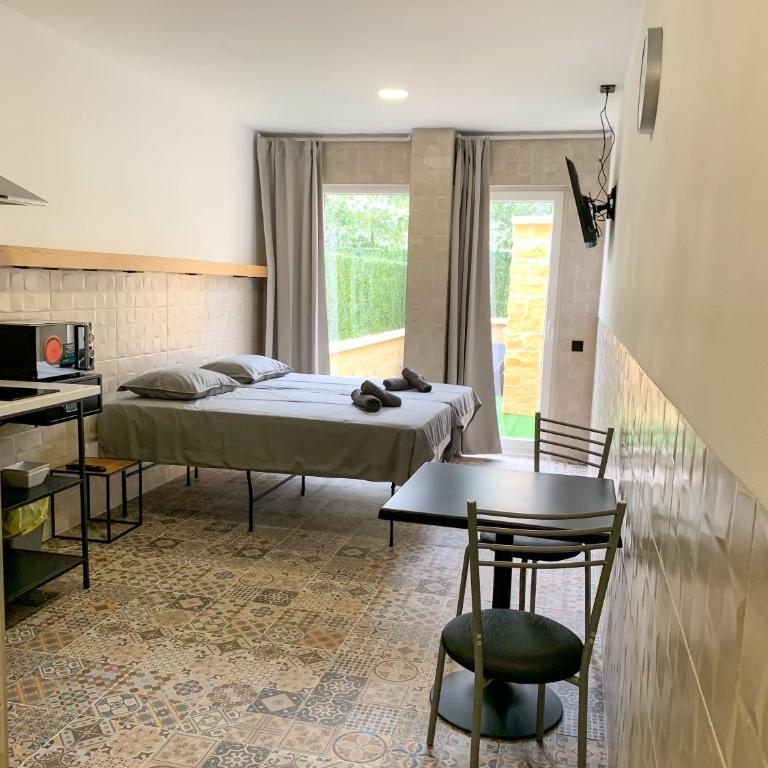 Apartamentos La Ruta - Double Room with Terrace - 2