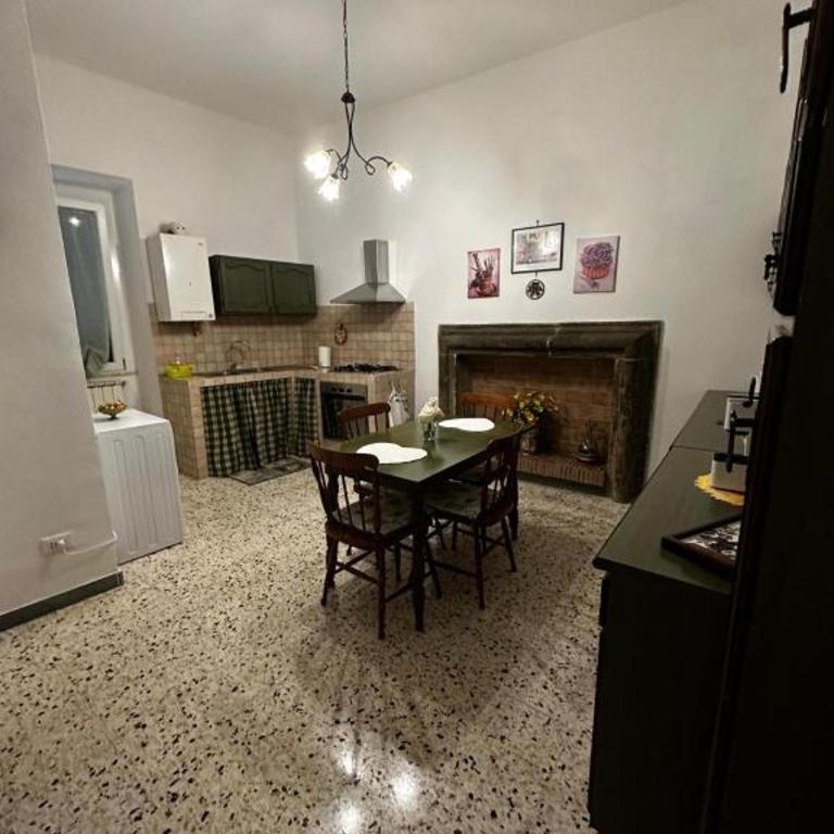 LA CASA SOTTO IL CASTELLO - Appartamento con 2 Camere da Letto - 29