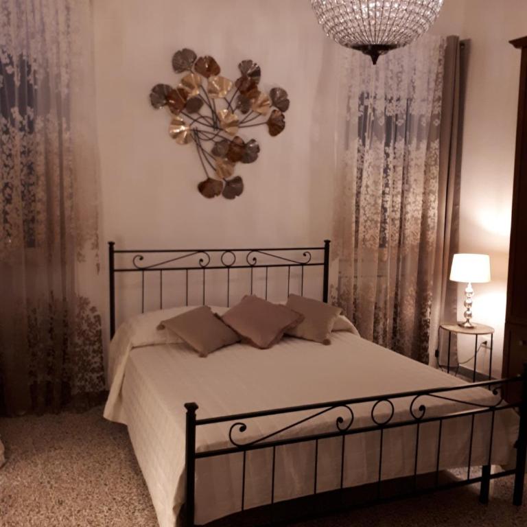 LA CASA SOTTO IL CASTELLO - Appartamento con 2 Camere da Letto - 3