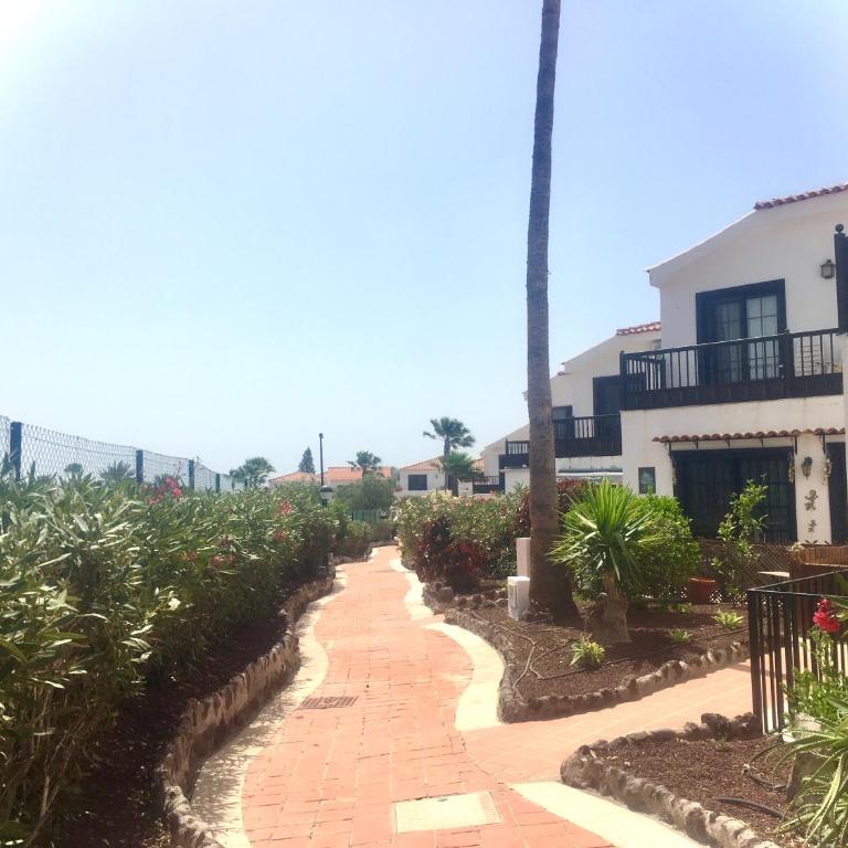 Cosy Flat near Golf Club - Heated Pool, Terrace, Garden, Wi-Fi - Apartamento de 1 dormitorio - 22