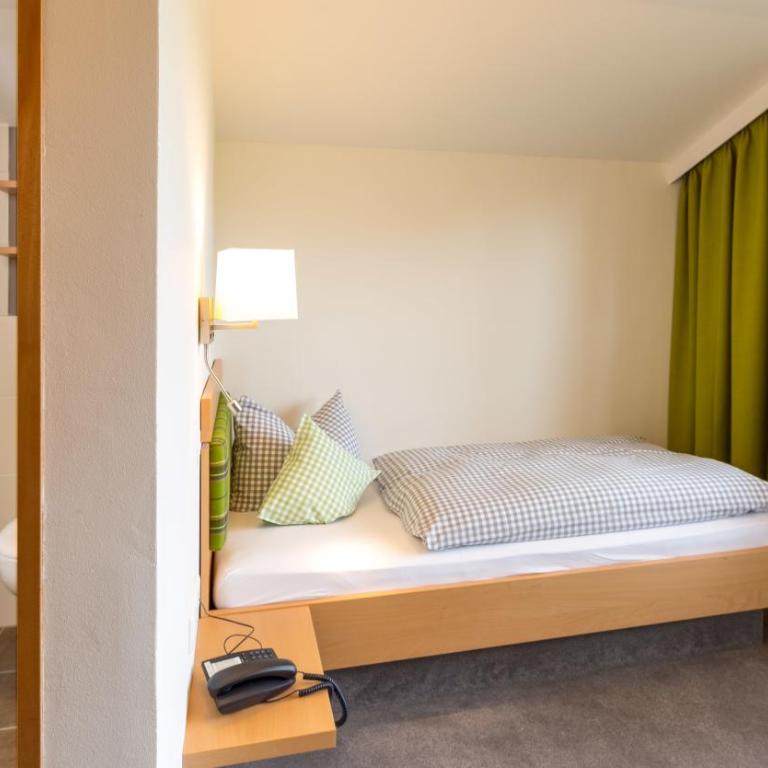 Sulzberger Hof - Standard Einzelzimmer mit Balkon - 1