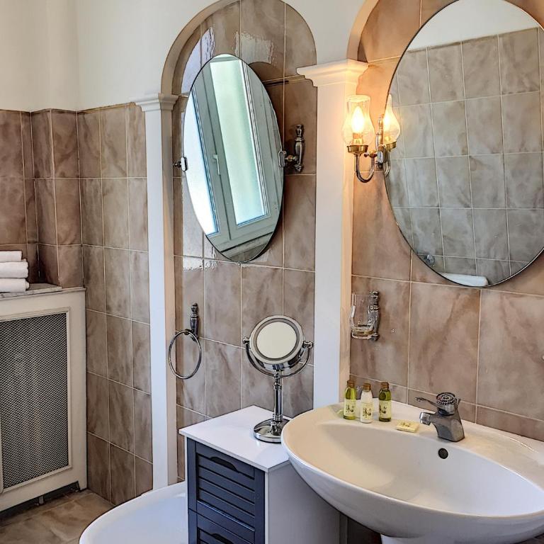 Nestor&Jeeves - CHILL LOUNGE - City center, close sea - Appartement 2 Chambres - 16