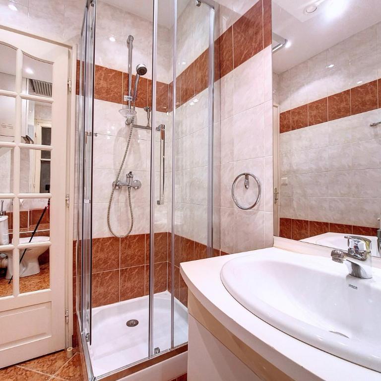 Nestor&Jeeves - FRENCHY - Hyper center, Closer sea and Place Massena - Appartement 2 Chambres - 26