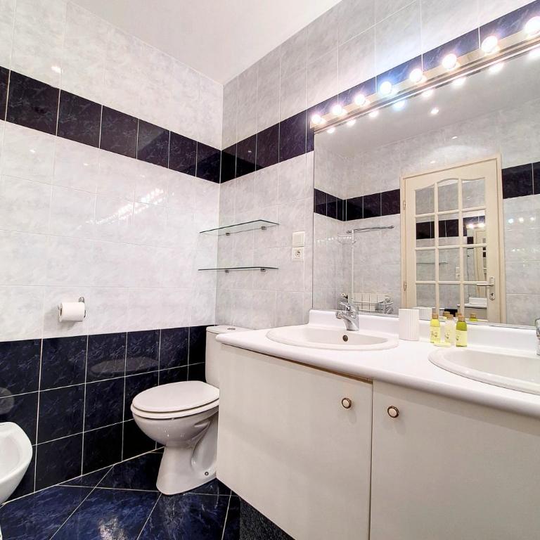 Nestor&Jeeves - FRENCHY - Hyper center, Closer sea and Place Massena - Appartement 2 Chambres - 29