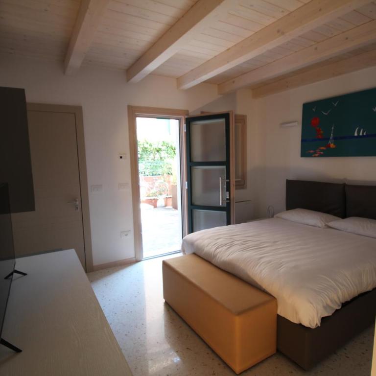 Favorita Apartments Venezia - Casa con 2 Camere da Letto - 12