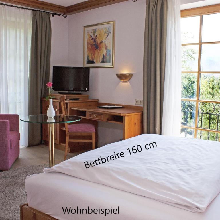Hotel Bayerischer Hof - Doppelzimmer mit Queensize-Bett - 1,60 m breit (hauptsächlich Nebengebäude) - 1