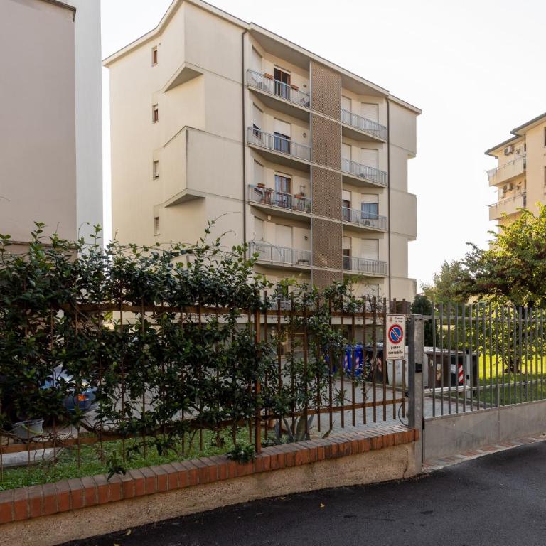 GuestHost - Pisa Quiet and Bright Flats with Balcony - Two-Bedroom Apartment - 17