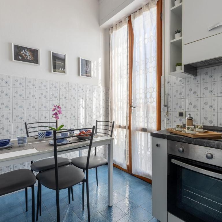 GuestHost - Pisa Quiet and Bright Flats with Balcony - Two-Bedroom Apartment - 7