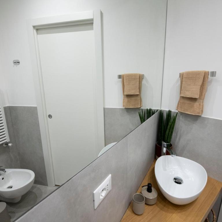224 - Ma & Ma Luxury Apartment, 500metri da mare e spiaggia, vicino alla Baia del Silenzio - PARCHEGGIO GRATIS PRIVATO INCLUSO - Appartamento con 1 Camera da Letto - 25
