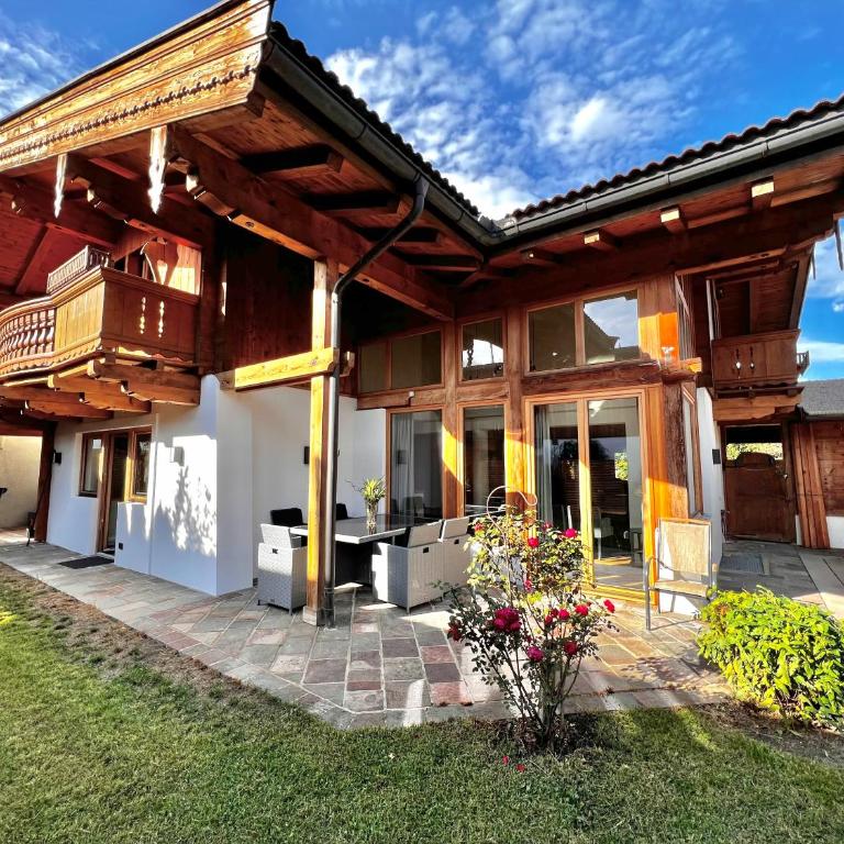 BOUTIQUE KAISERLODGE mit privater SAUNA & WHIRLPOOL by Belle Stay - Haus mit 5 Schlafzimmern - 5