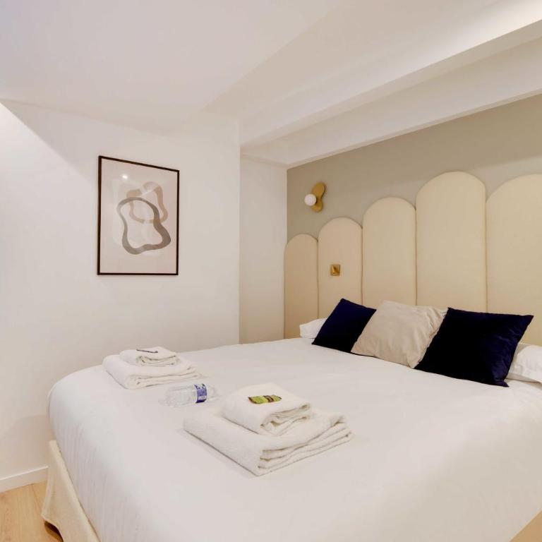 Incroyable appartement - 3BR-8P - Pl de la Nation - Appartement - 40