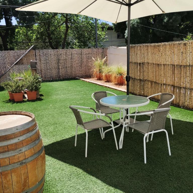 LA BARRICA ESTUDIO en Mendoza Capital, Centrico y acogedor, con hermosa terraza para disfrutar - Apartamento Estudio - 1